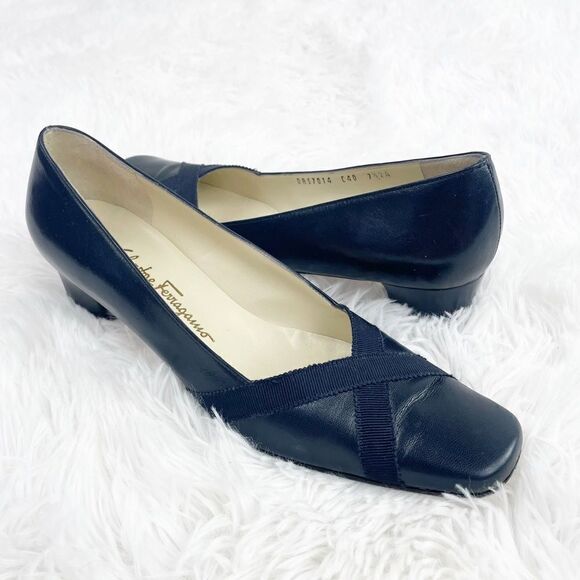 Vintage Salvatore Ferragamo Boutique Ribbon Square Toe Leather Heels - Picture 1 of 9